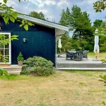بيت للعطل Idyllic Forest House Near And Harbour *