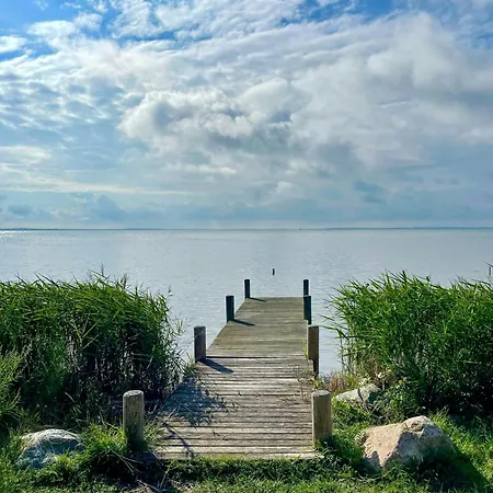Idyllic Forest House Near And Harbour *