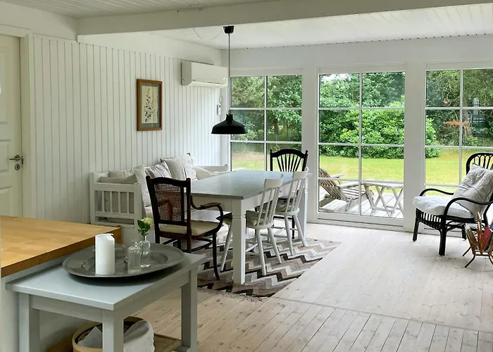 Vakantiehuis Idyllic Forest House Near Rorvig Beach And Harbour